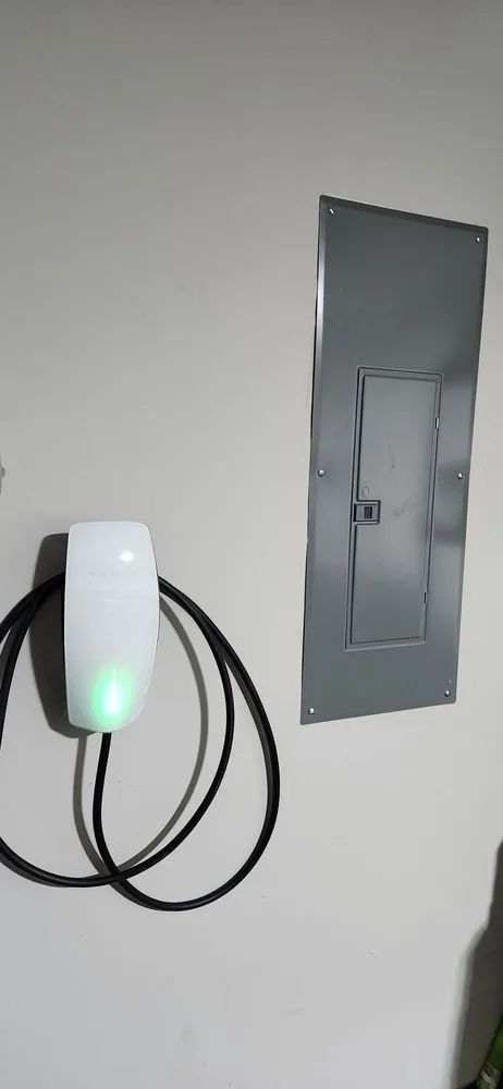 Slide of Roa Electrical Services