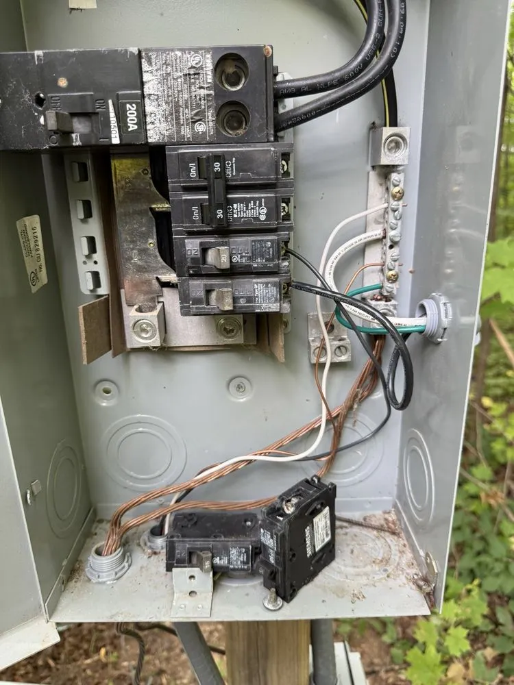 Expert circuit breaker repair in Rib Lake, WI by Rob Does It