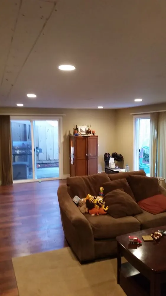 Slide of Rob Johnson Electric