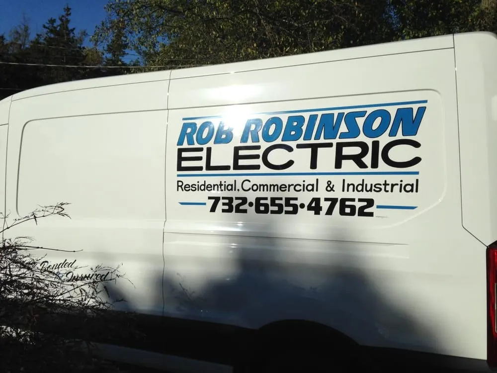 Professional electrician providing electrical repair in Piscataway Township, NJ - Rob Robinson Electric