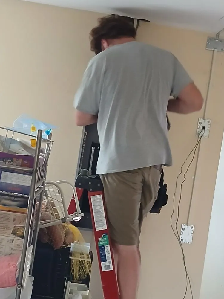 Slide of Robbie Taylor Electrical