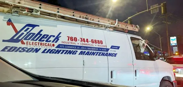 Robeck Electrical Maintenance Logo