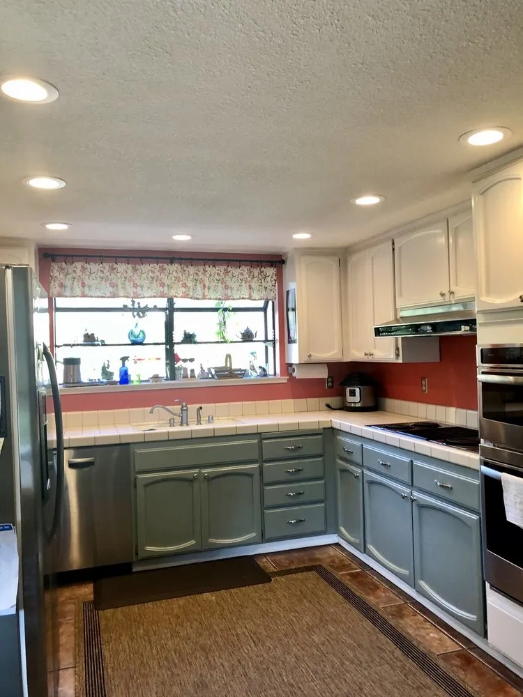 Slide of Robert Hudson Electric