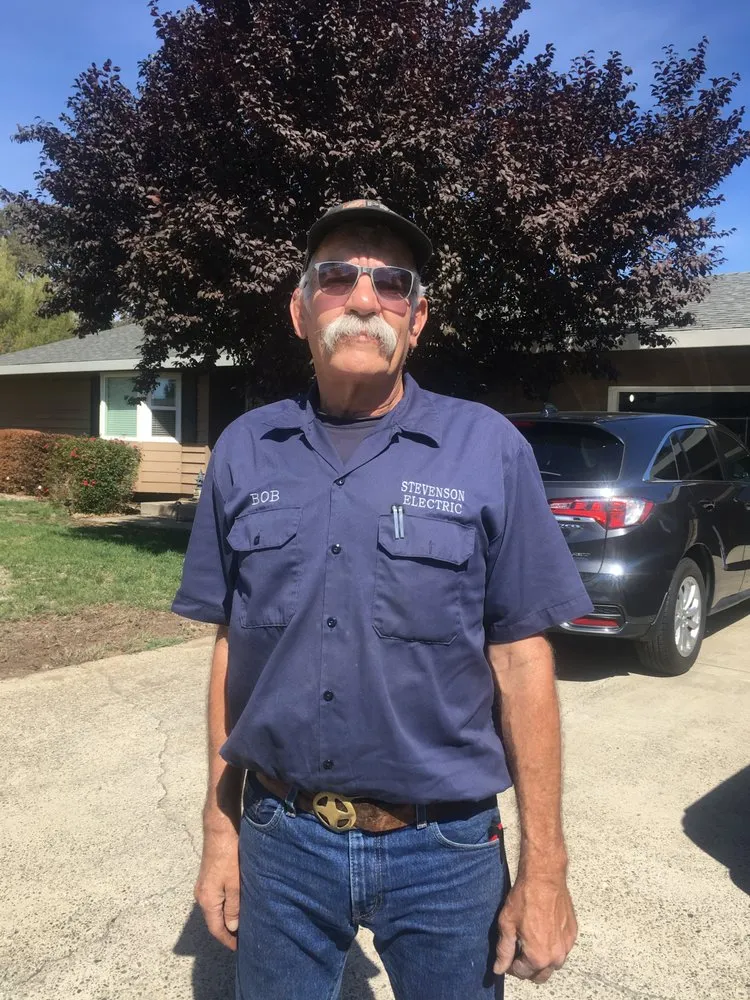 Slide of Robert L Stevenson Electric Service