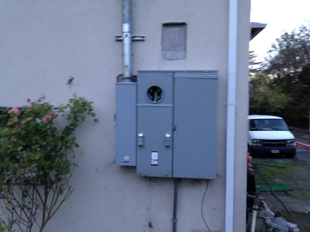 Slide of Robert L Stevenson Electric Service