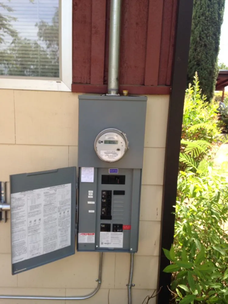 Slide of Robert L Stevenson Electric Service