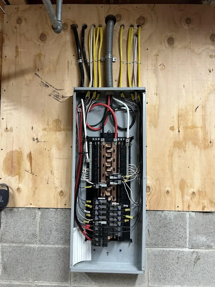 Slide of Roberto Mendoza