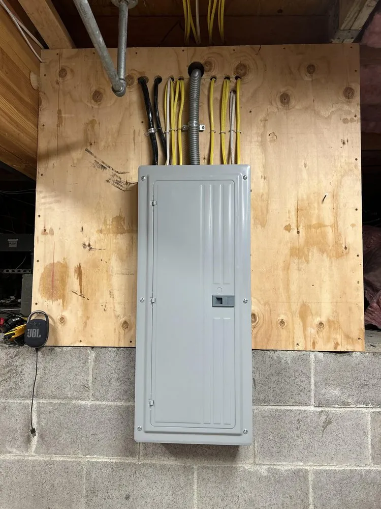 Slide of Roberto Mendoza