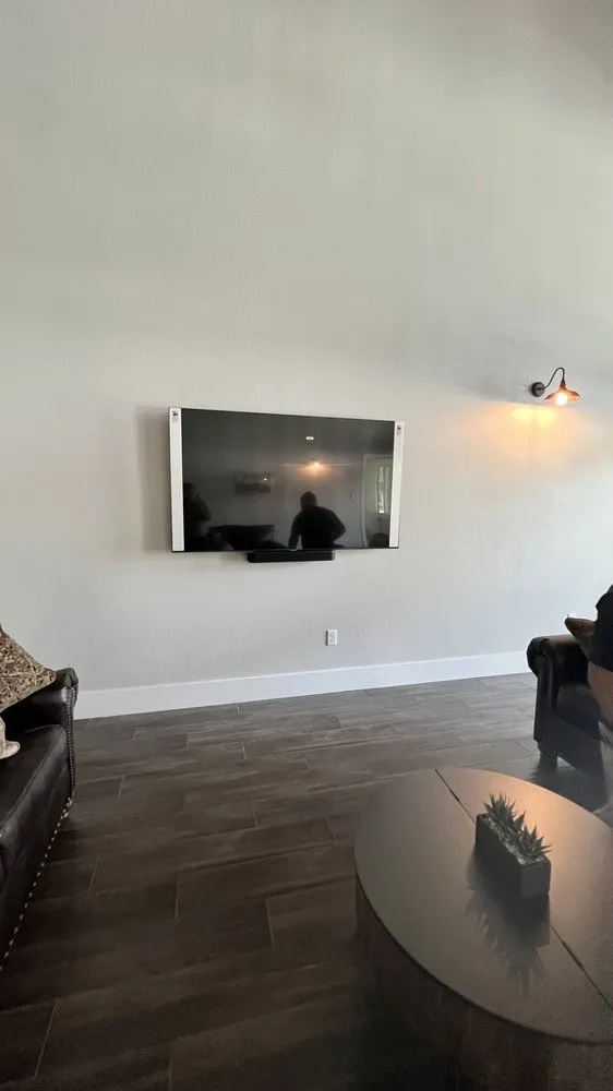 Slide of Roberto’s Network