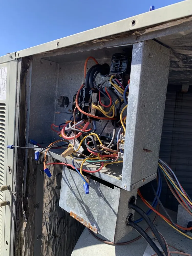 Slide of Robert’s electric services