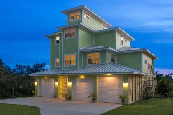 Robertson Electrical Services Logo