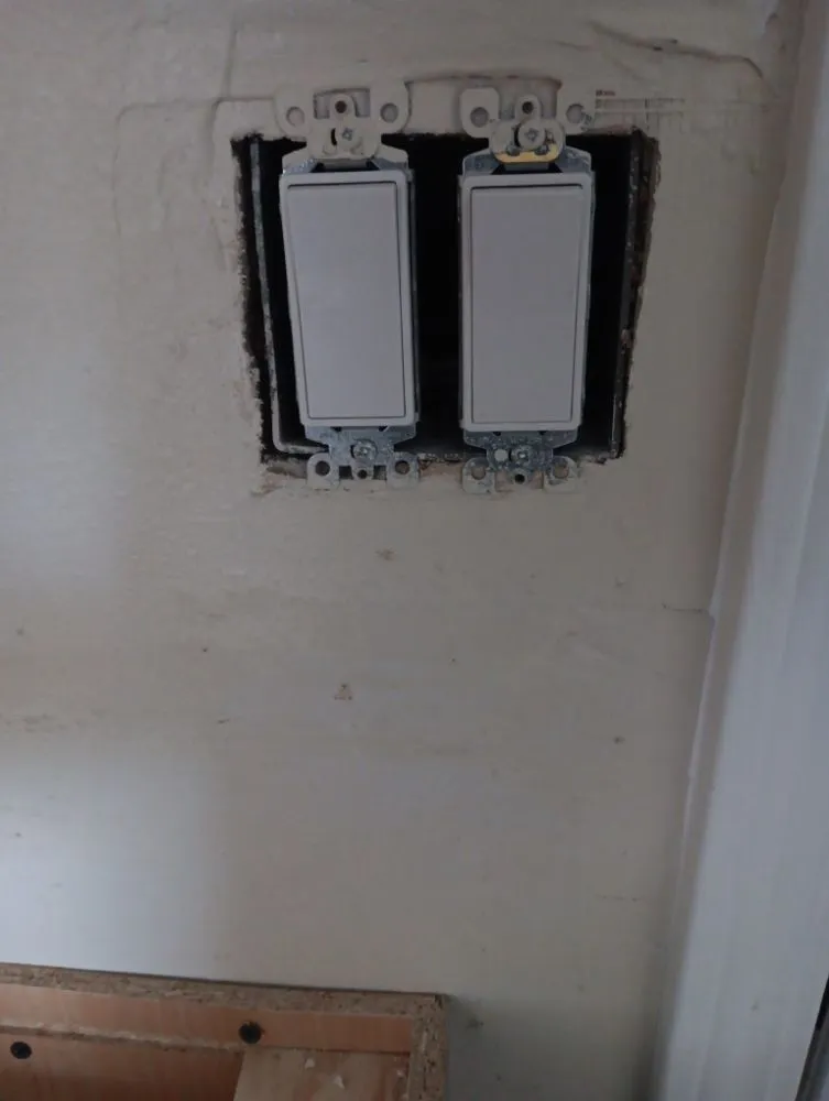 Slide of Robins Electrical