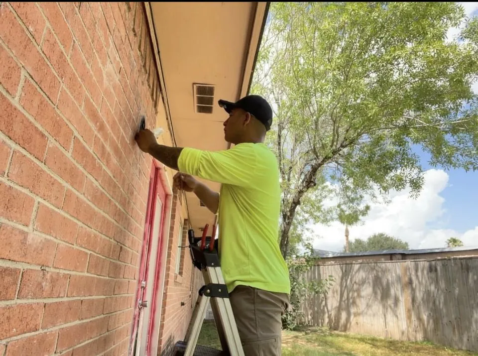 Licensed outlet and switch repair in ,  by Robledo’s Handyman Solutions 