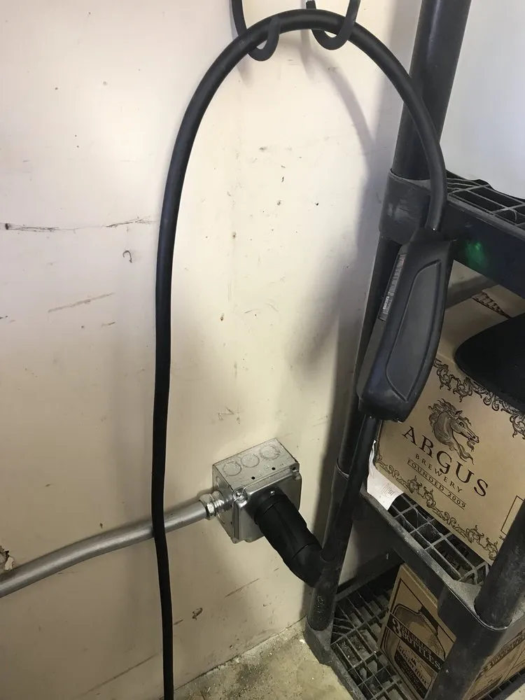 Slide of Robles Electric