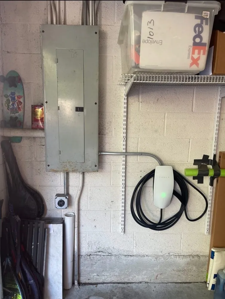 Slide of Robles Electric