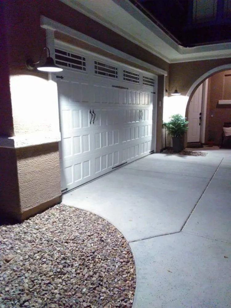 Trusted outlet and switch repair in Glendale, AZ by Rob's Electric & Handyman Services