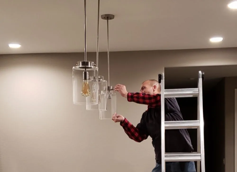 Slide of Rob's Electric & Handyman Services