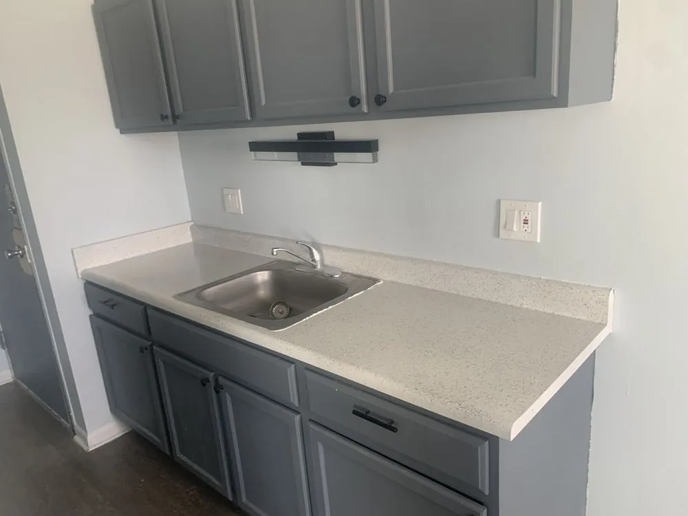 Professional outlet and switch repair service in Redford Township, MI - Rob’s repair pro
