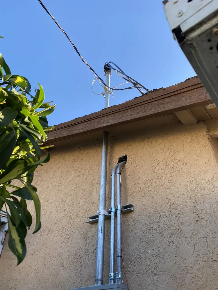 Slide of Roc Electric