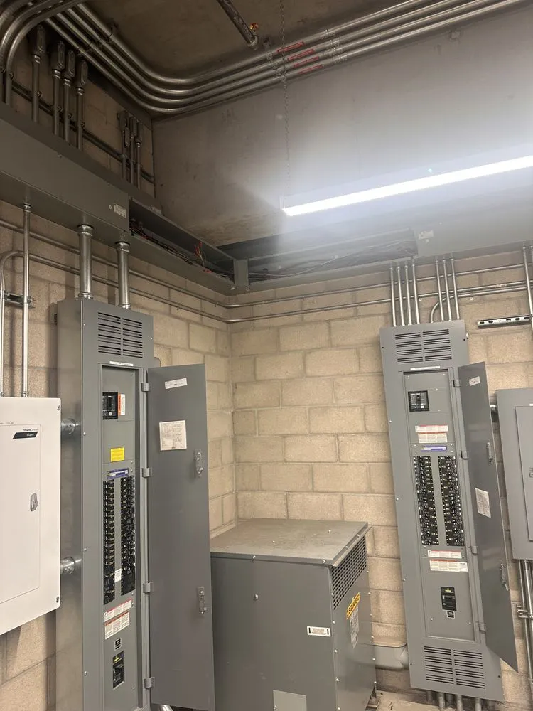 Slide of Rocha Electric