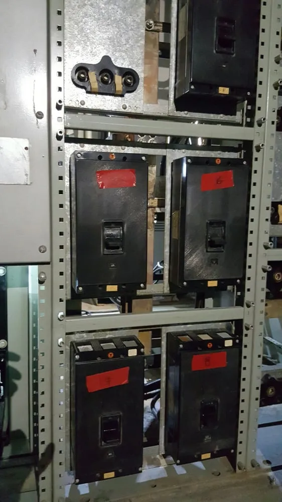 Slide of Rocha Electrical Systems