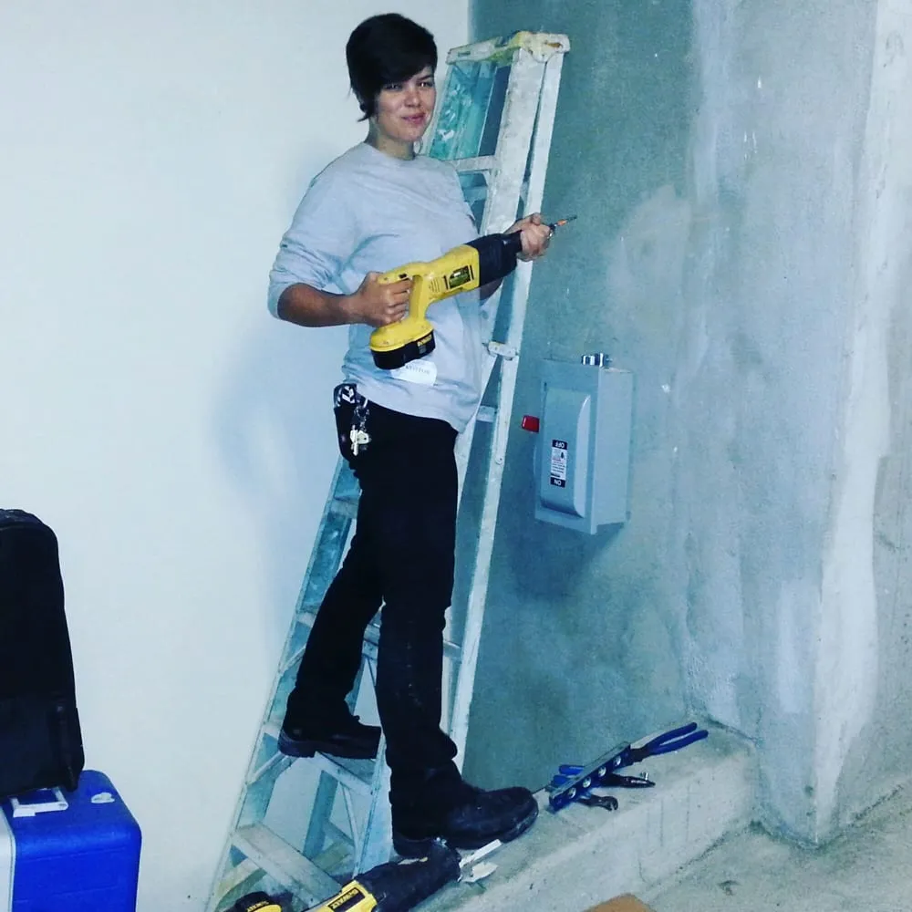 Slide of Rocha Electrical Systems