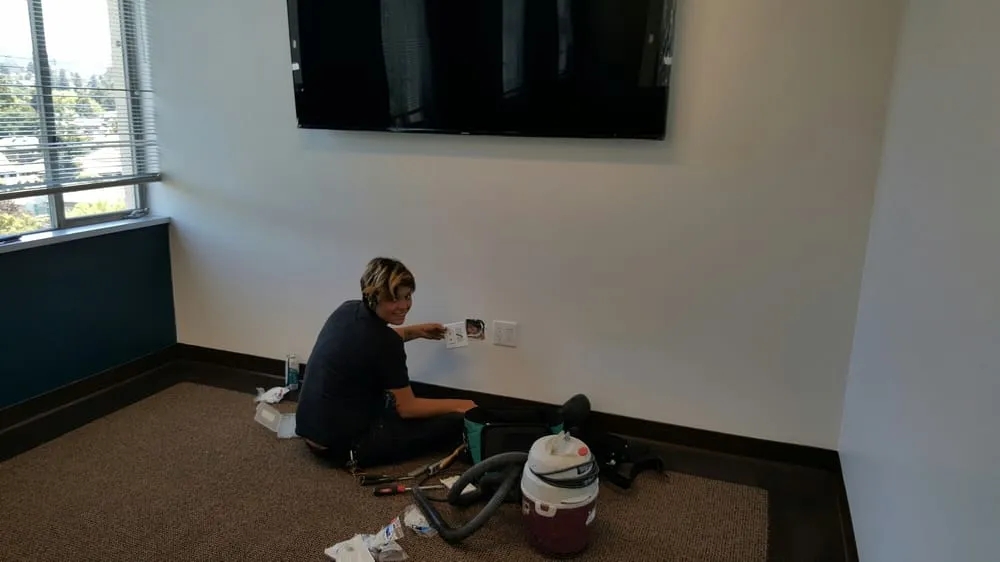 Slide of Rocha Electrical Systems