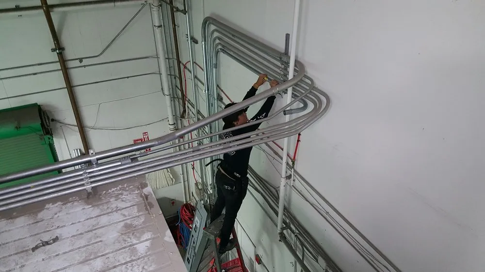 Slide of Rocha Electrical Systems