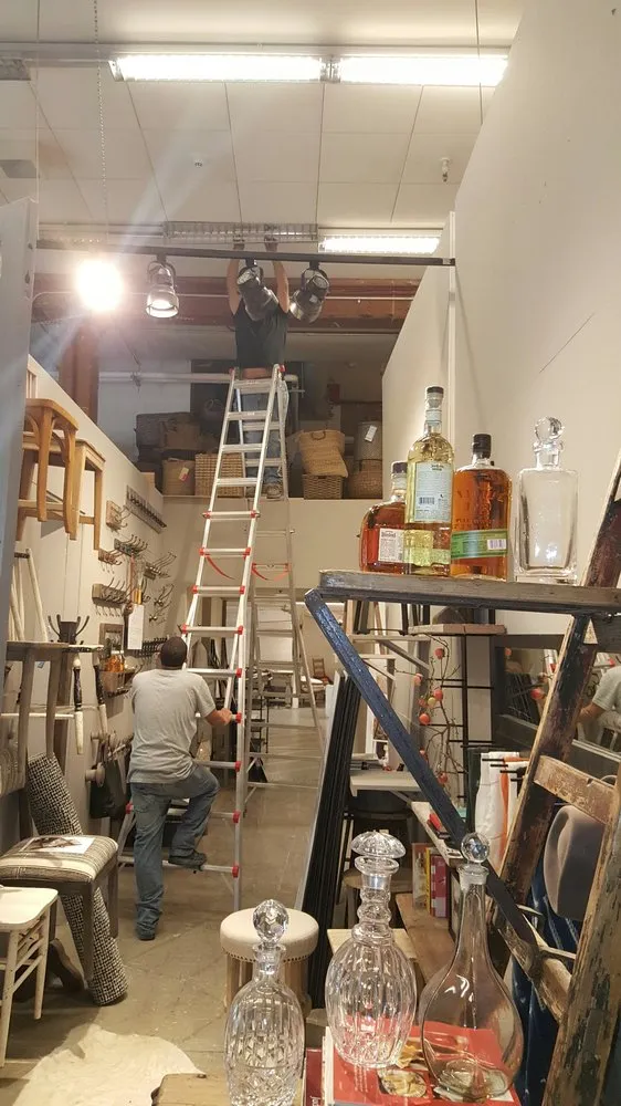 Slide of Rocha Electrical Systems