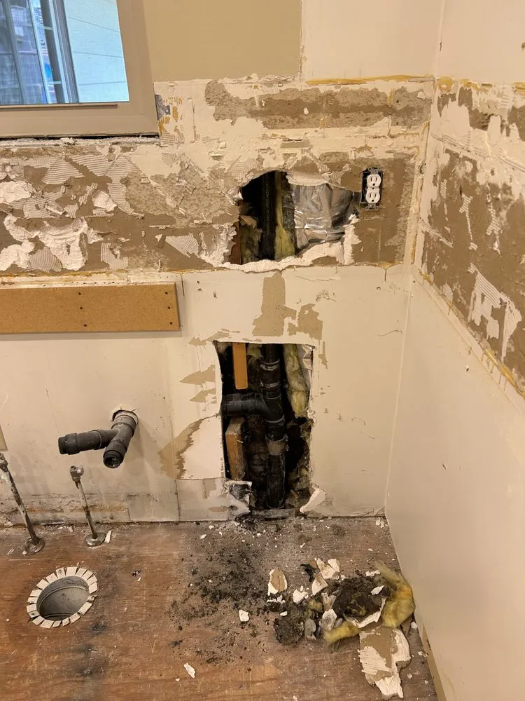 Slide of Rockin & Rollin Handyman Services