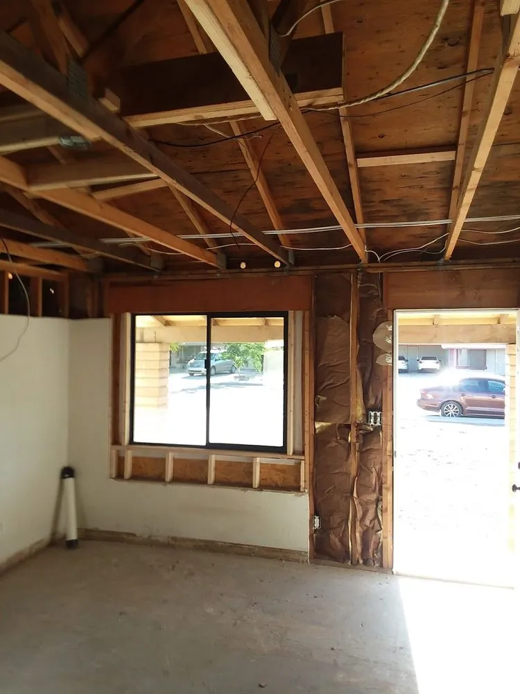 Slide of Rockstar Electric of AZ