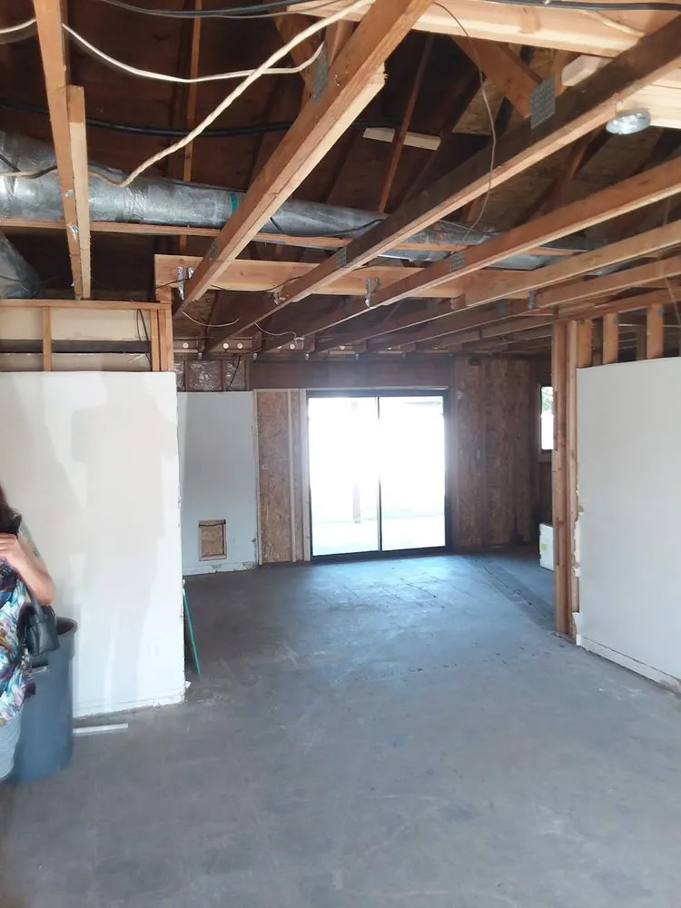 Slide of Rockstar Electric of AZ