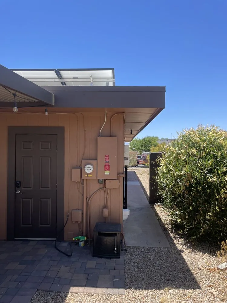 Slide of Rockstar Electric of AZ