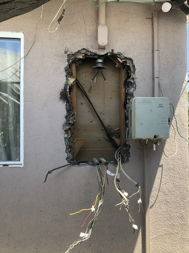 Expert circuit breaker repair service in ,  - Rocky Mountain Electric