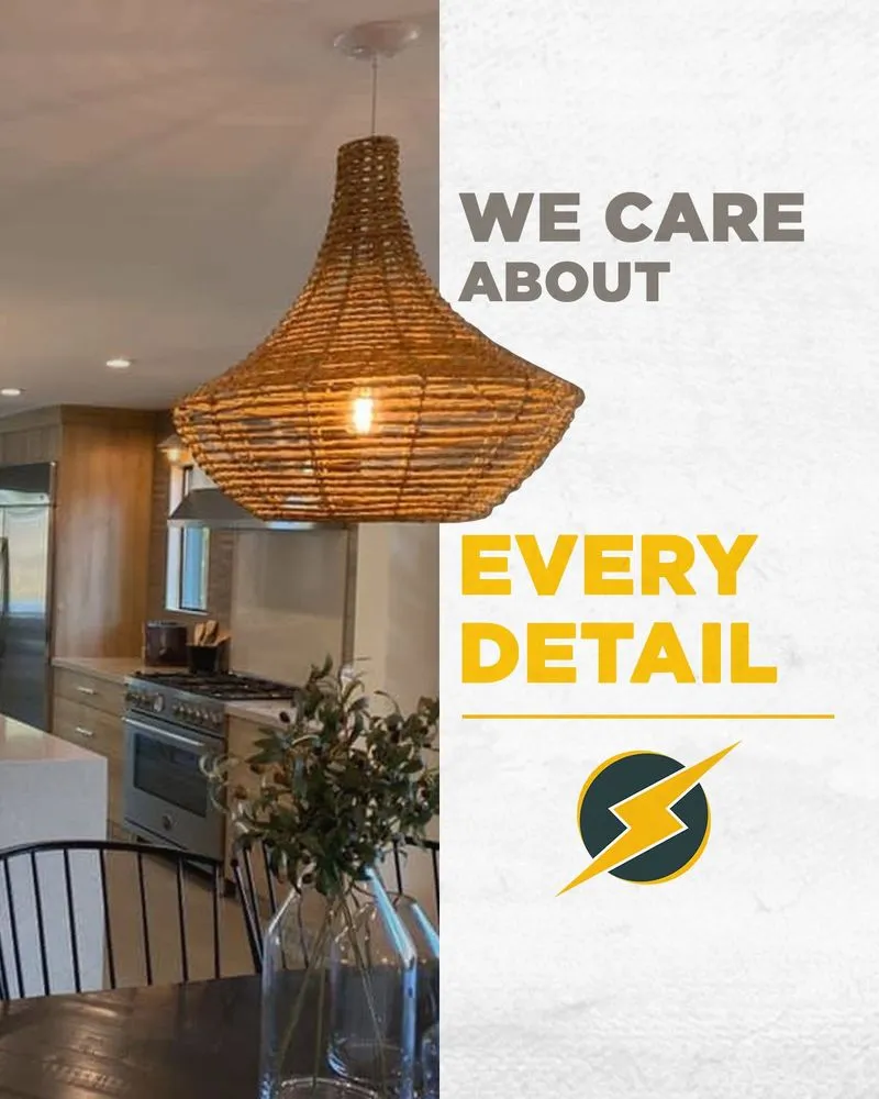 Certified electrician providing circuit breaker repair in , 