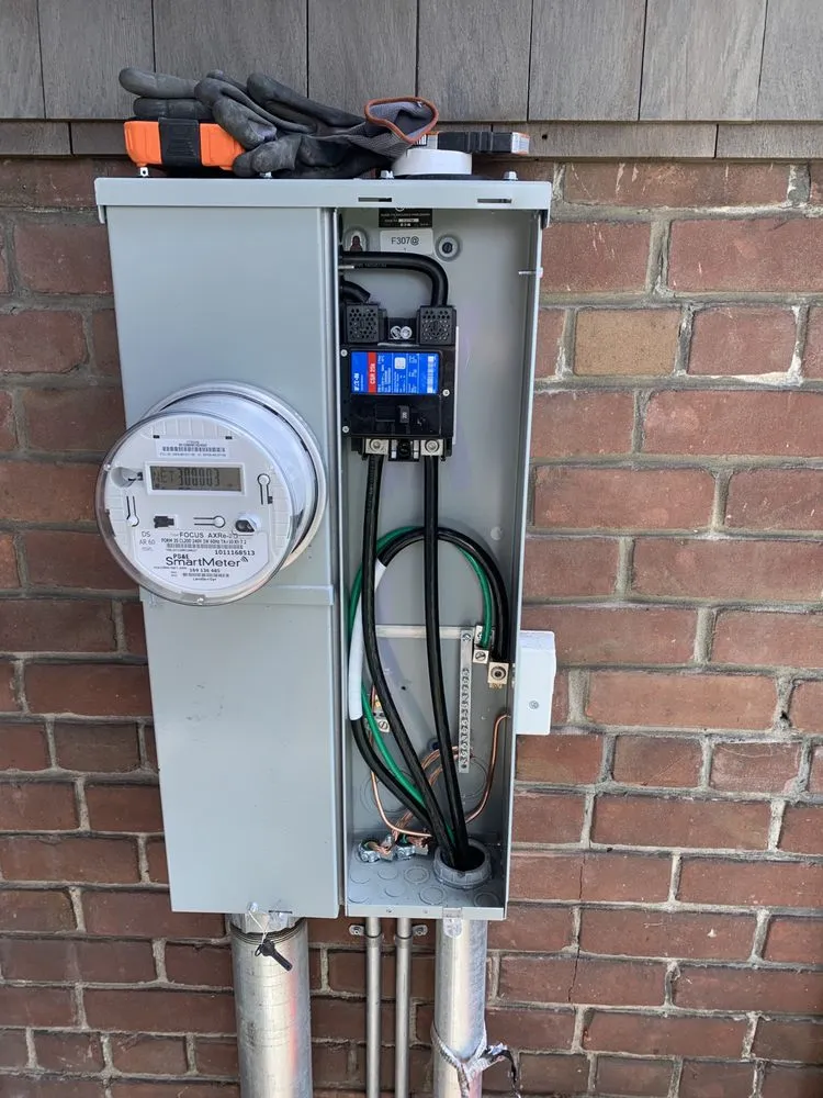 Slide of Roddan Electrical Services