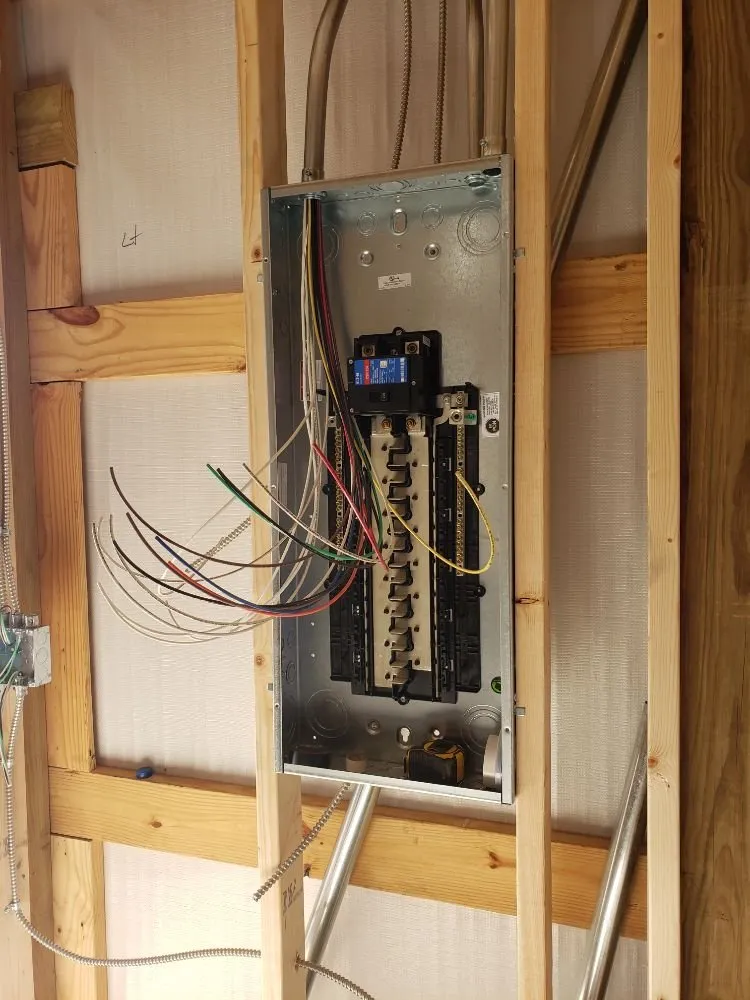 Expert lighting installation experts serving Hampshire, TN - Rodney's electric