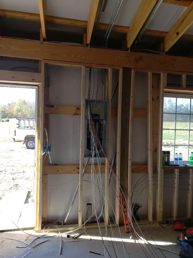 Professional emergency electrical service experts serving Hampshire, TN - Rodney's electric