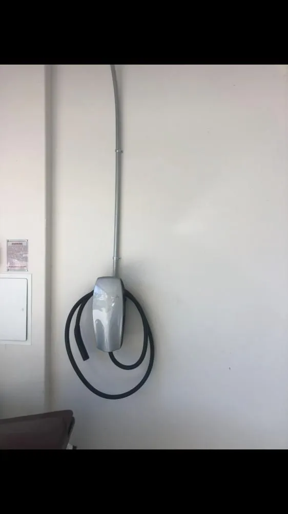 Licensed outlet and switch repair experts serving ,  - Rodriguez A Electric