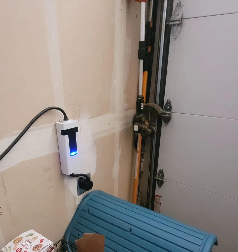 Slide of Rodriguez and Son’s Electric