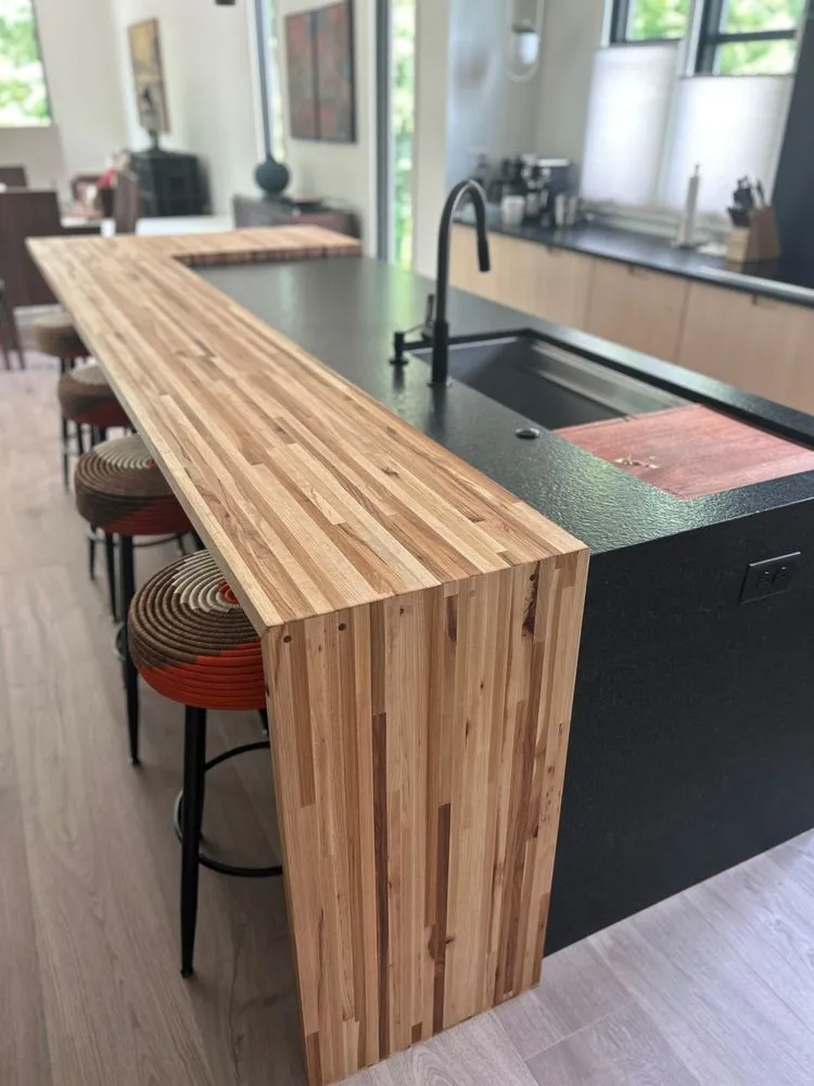 Slide of Rodriguez Carpentry