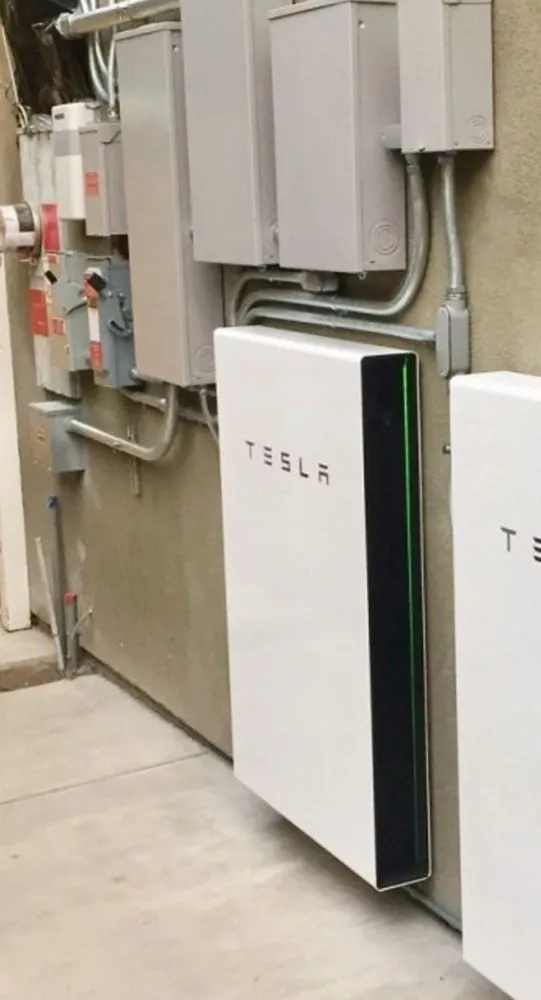 Emergency circuit breaker repair service in , - Rodriguez Electric