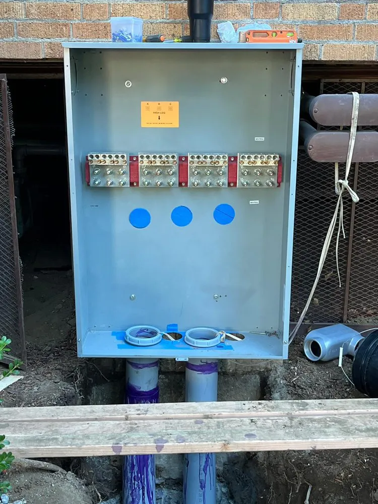 Slide of Rodriguez Electric Services