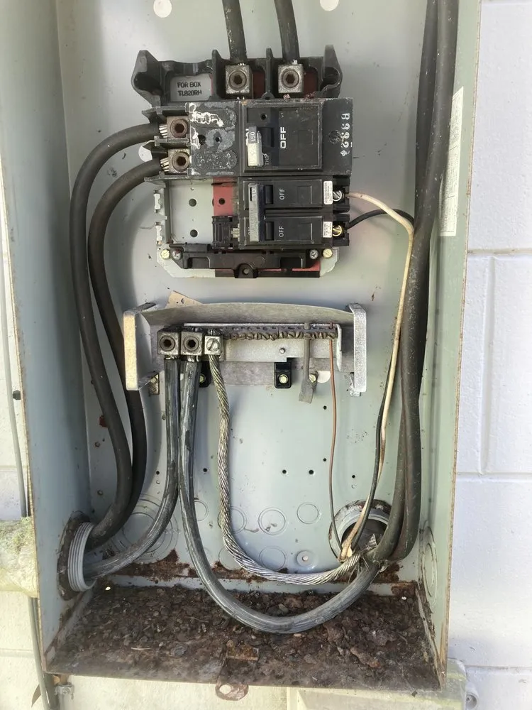 Trusted electrical service for homes in emergency electrical service,  by 