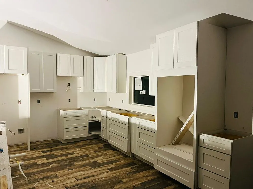 Slide of Rofy Construction