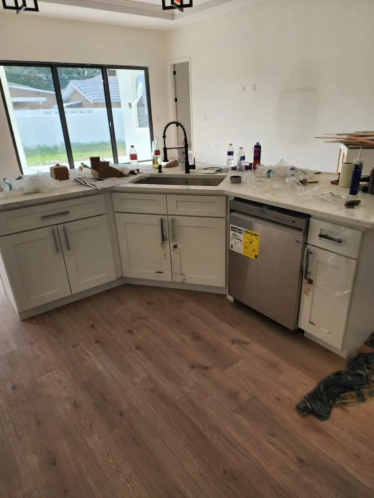 Slide of Rofy Construction