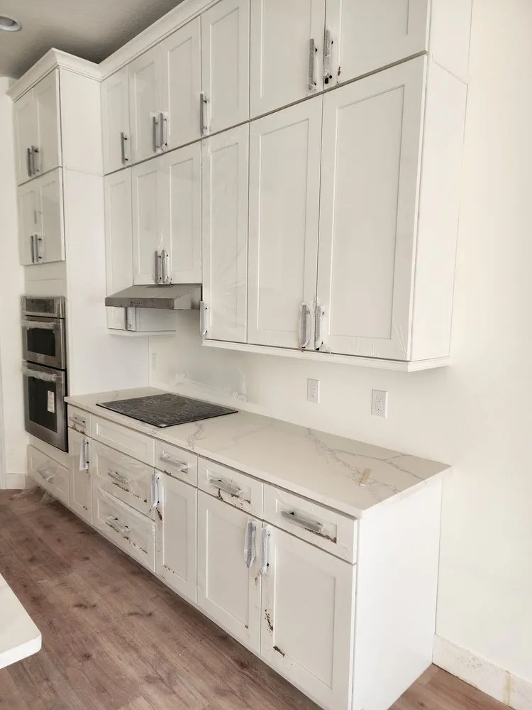 Professional outlet and switch repair in , by Rofy Construction