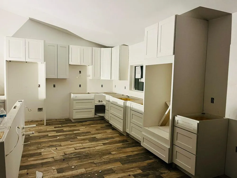 Slide of Rofy Construction