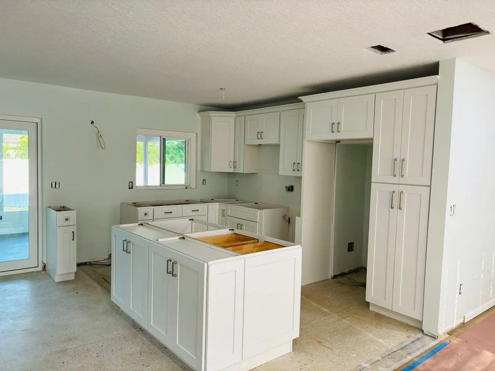 Slide of Rofy Construction