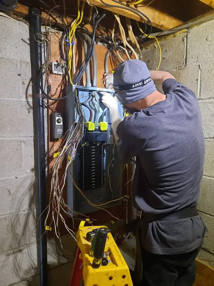 Licensed electrician providing emergency electrical service in Finksburg, MD - Rogers & Sons Electric
